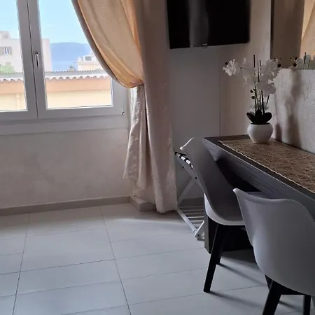 Bed & Breakfast Alpolt 3*
